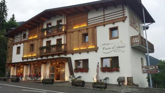 Albergo Croce D'Aune Pedavena Εξωτερικό φωτογραφία