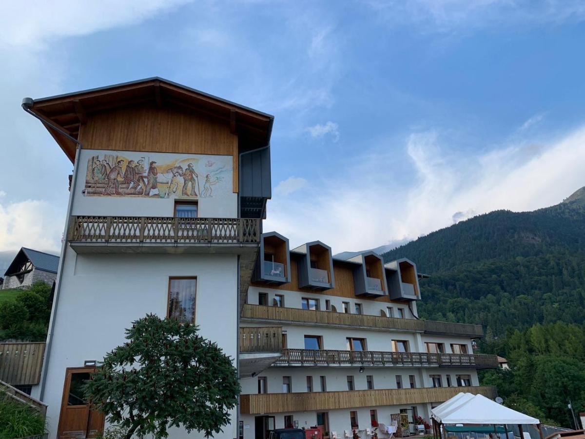 Albergo Croce D'Aune Pedavena Εξωτερικό φωτογραφία